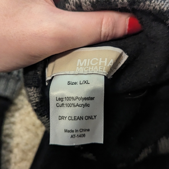 Michael Kors Cuff Socks - Picture 3 of 4